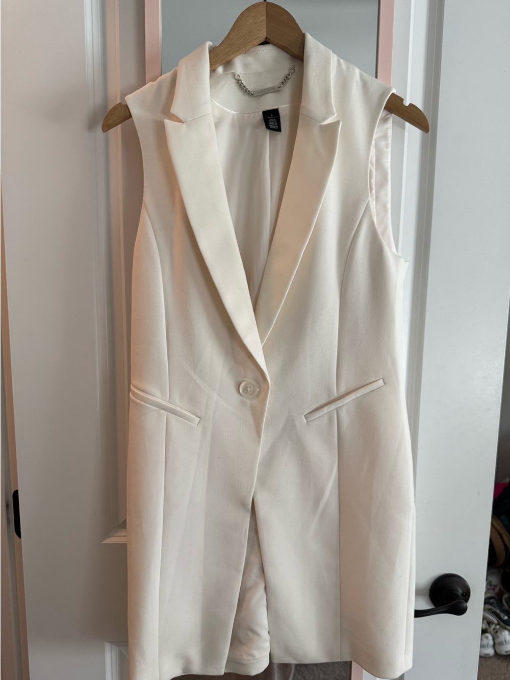 White House Black Market Sleeveless Cream Long Blazer